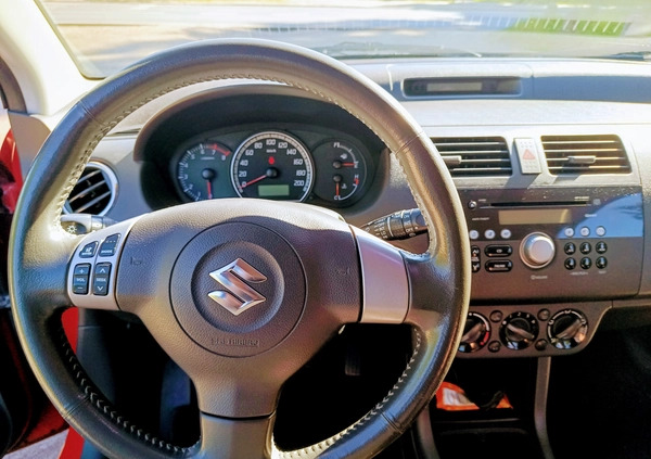 Suzuki Swift cena 13900 przebieg: 199982, rok produkcji 2007 z Bydgoszcz małe 154
